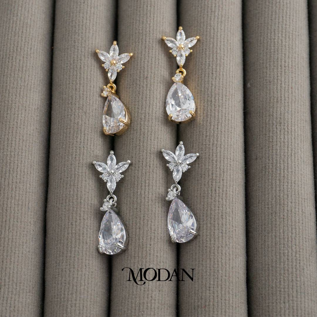 Bridal Sparkling Leaf and Teardrop Drop Earrings Anting Gantung Daun Tetes Air Mata Pesta Hypoallergenic Gold Plated
