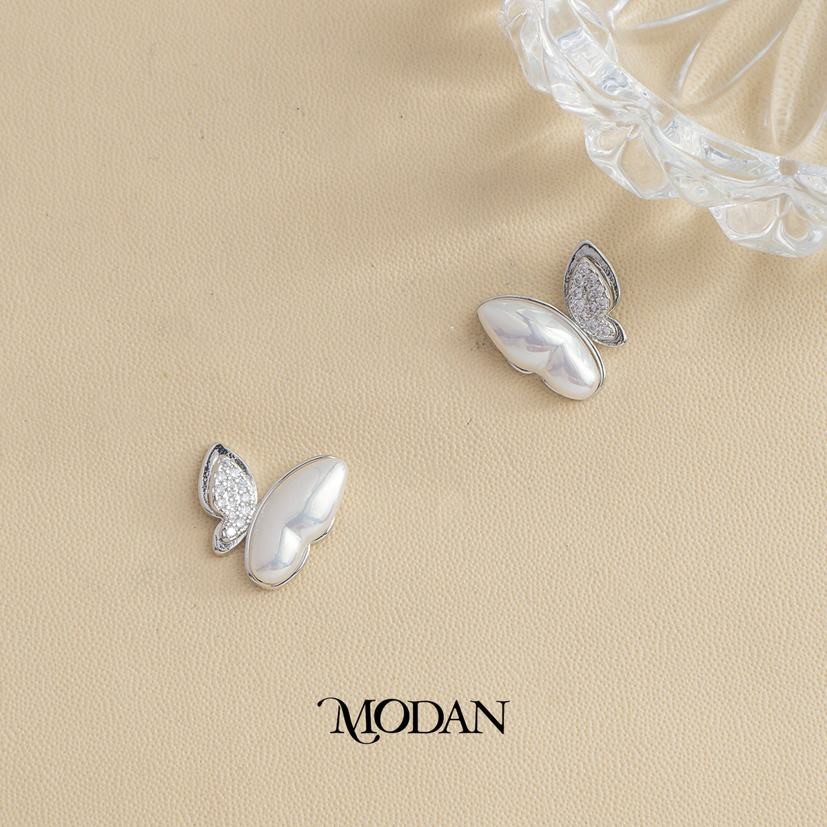 15mm Korean White Butterfly Animal Stud Earrings Anting Kupu Kupu Putih Gold Filled Hypoallergenic