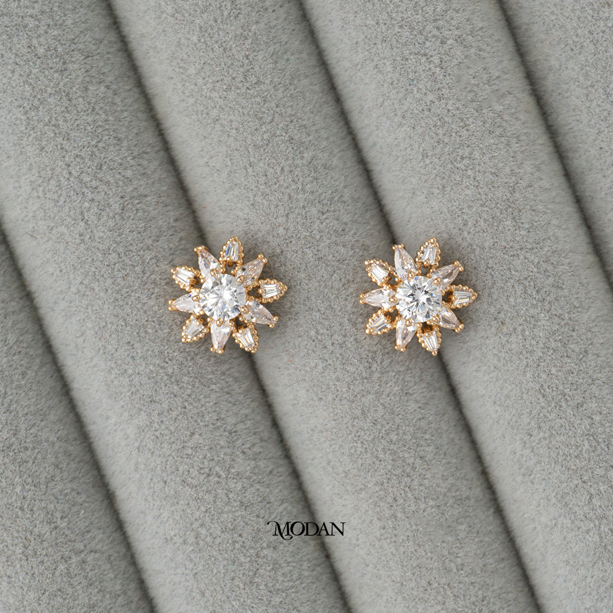 (13mm) Sparkling Rosegold Flower Zirconia Stud Earrings Anting Tusuk Bunga Hypoallergenic Gold Plated