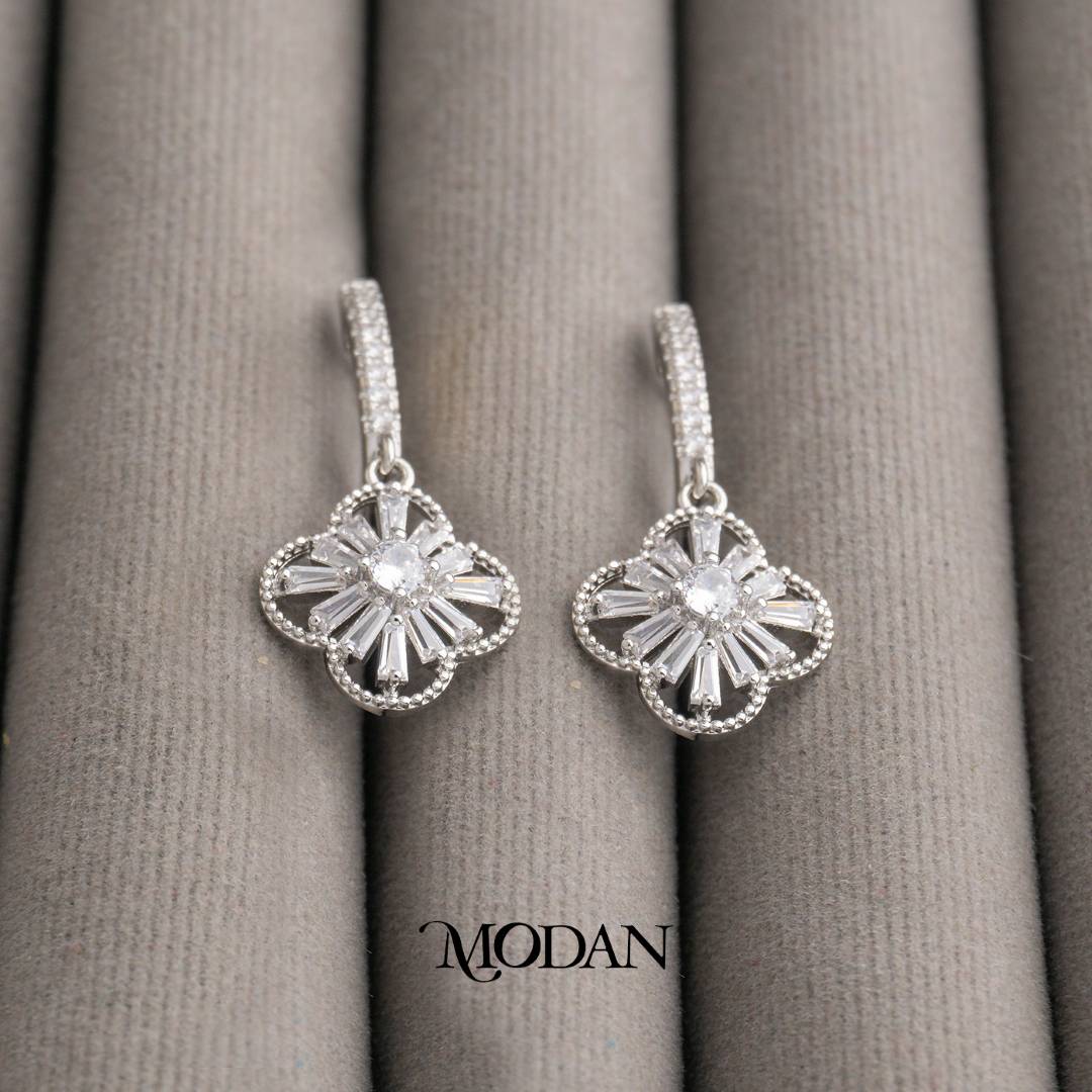 Lucky Four Leaf Clover Open Baguette Hoop Earrings Anting Pesta Daun Semanggi Hypoallergenic Gold Filled