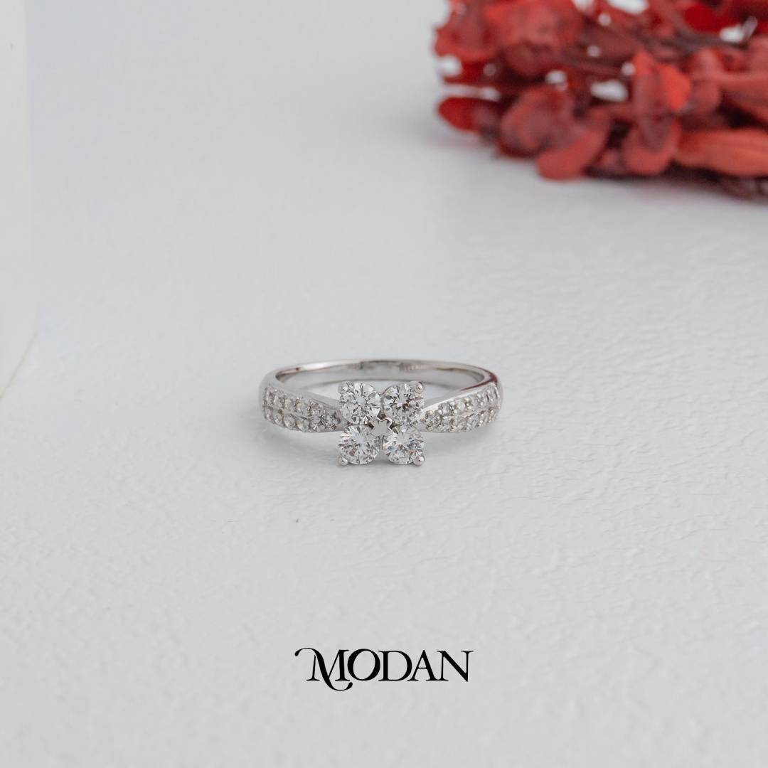 Sparkling Clover Bridal Ring Cincin Bunga Keberuntungan Hypoallergenic Gold Plated