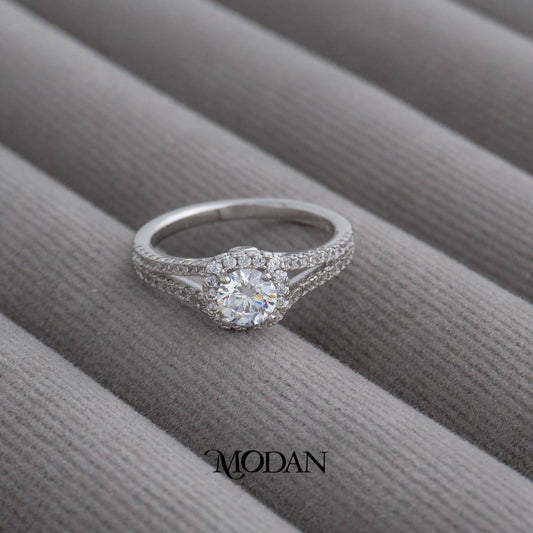 Sparkling Split Shank Solitaire Ring Cincin Mata Satu Pesta Hypoallergenic Gold Plated