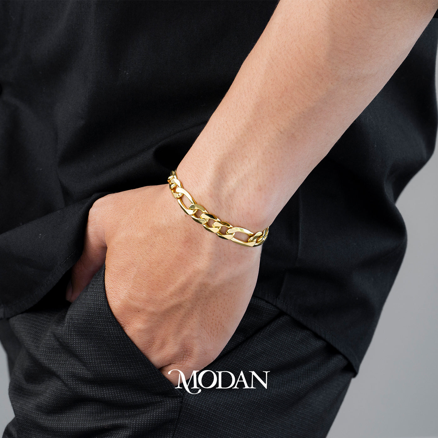 (24cm) Titanium Unisex Golden Statement Figaro Chain Men’s Bracelet Gelang Rantai Pria Wanita Hypoallergenic Stainless Steel