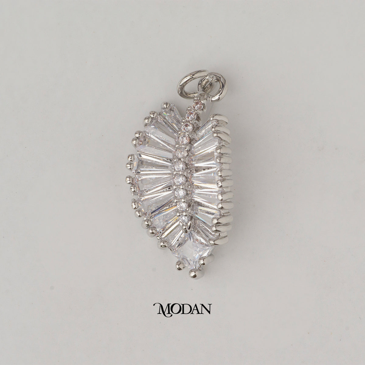Sparkling Baguette Leaf DIY Charm Liontin Pesta Daun Hypoallergenic Gold Plated