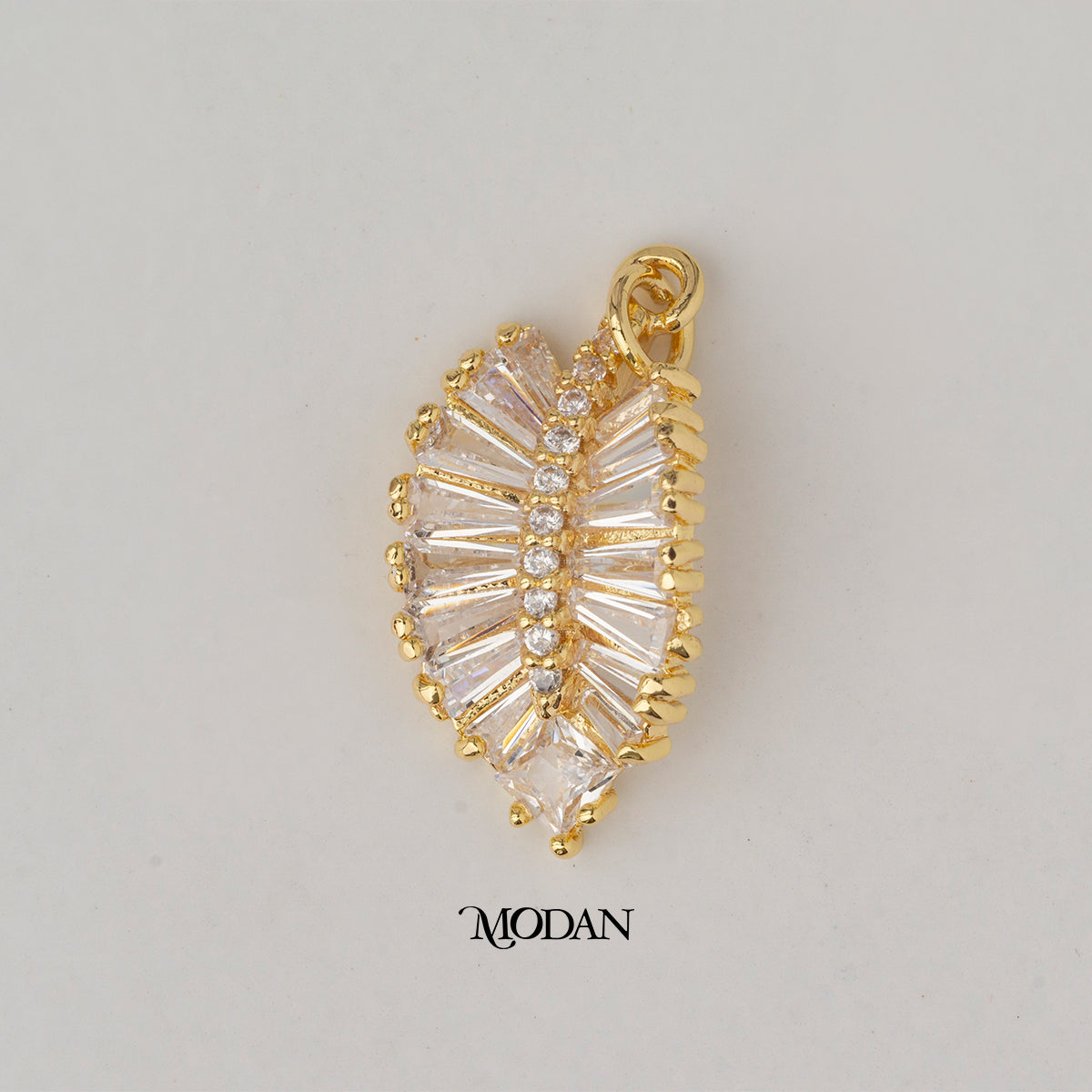Sparkling Baguette Leaf DIY Charm Liontin Pesta Daun Hypoallergenic Gold Plated