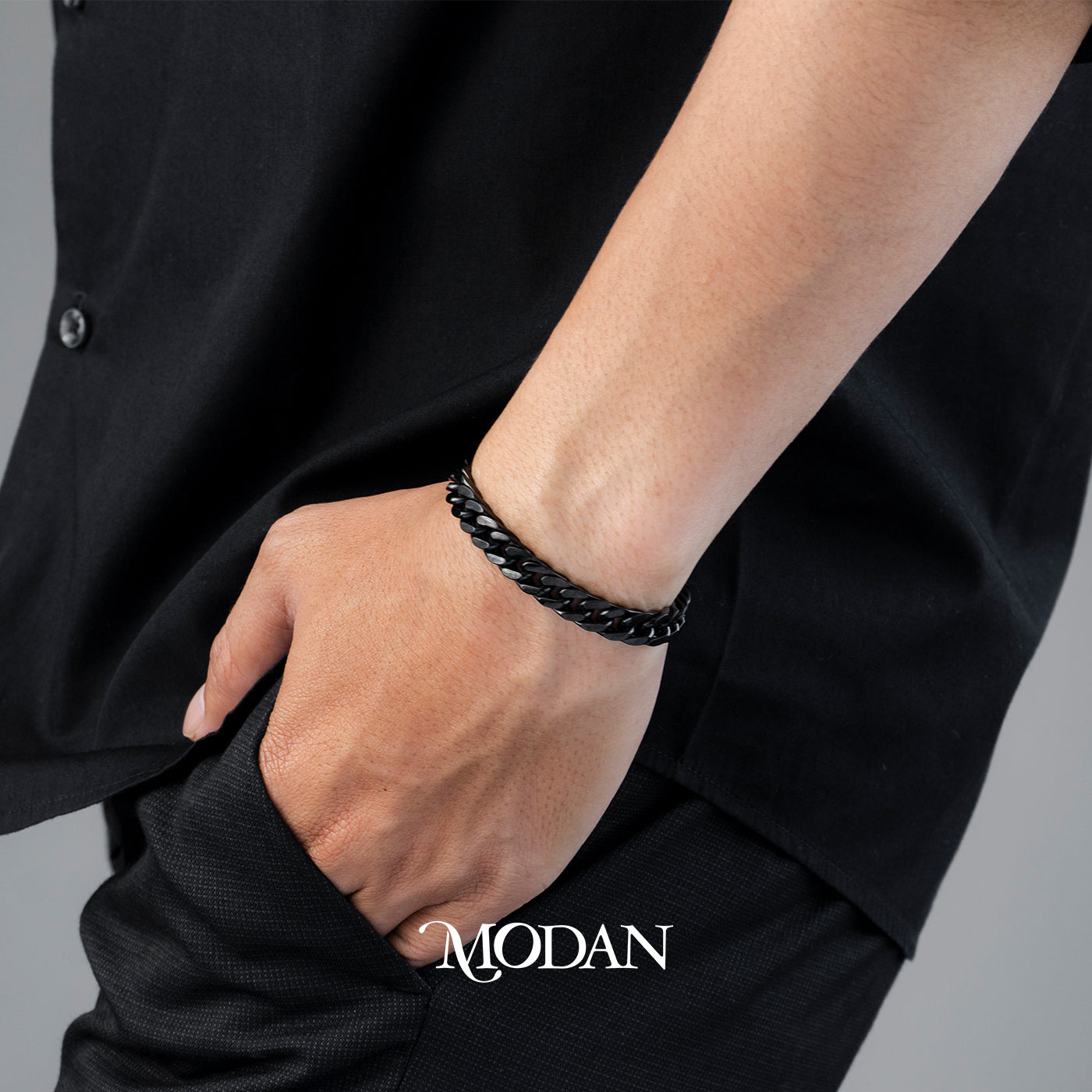 (21cm) (8mm) Titanium Black Curb Chain Men’s Bracelet Gelang Rantai Pria Hypoallergenic Stainless Steel