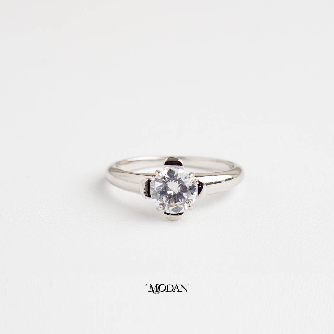 Elegant Big Stone Solitaire Engagement Ring Cincin Tunangan Solitaire Mata Besar Hypoallergenic Gold Plated