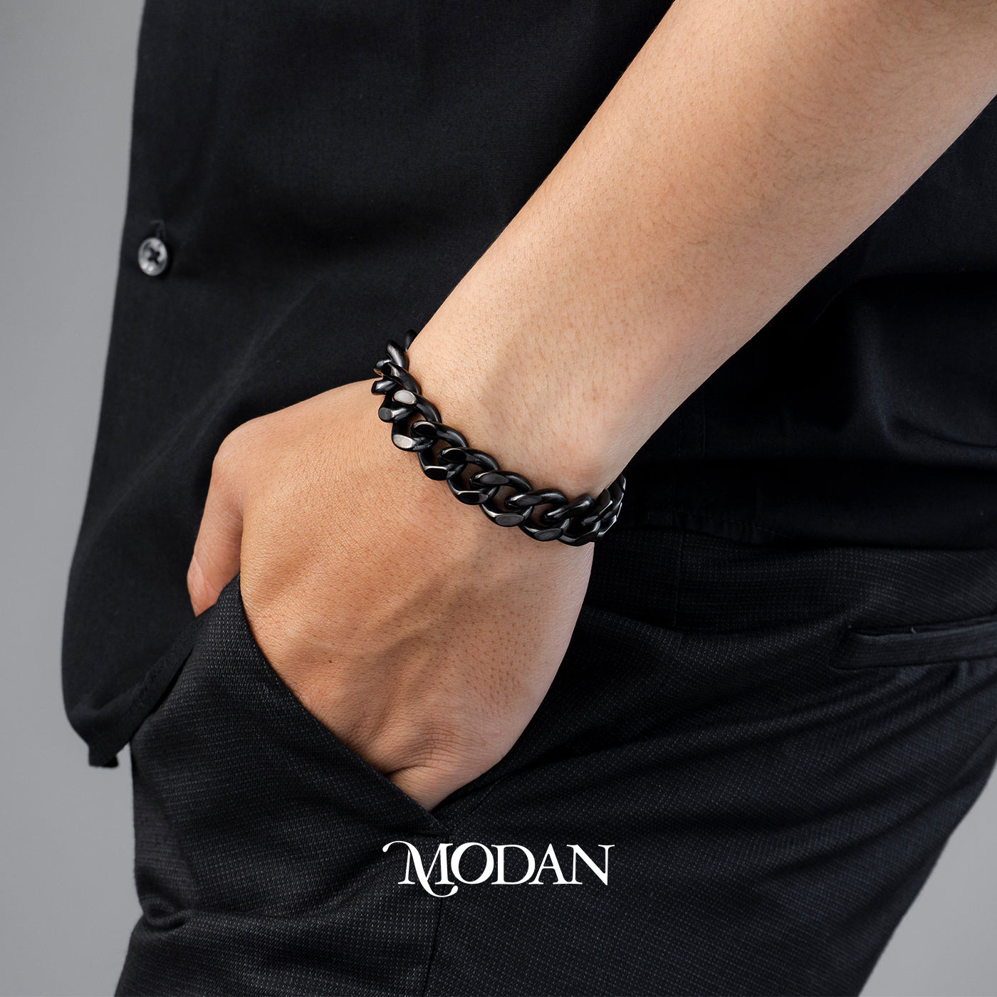 (23cm) Titanium Black Wide Miami Cuban Chain Men’s Bracelet Gelang Rantai Pria Hypoallergenic Stainless Steel