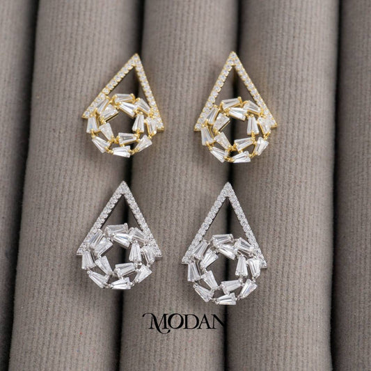 Sparkling Triangle Baguette Cut Stud Earrings Anting Tusuk Pesta Hypoallergenic Gold Plated