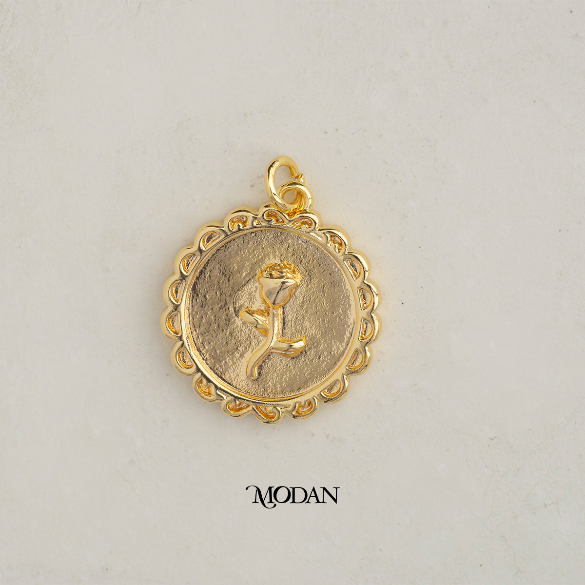Elegant Rose Flower Round DIY Charm Liontin  Bunga Bunga Mawar Hypoallergenic Gold Plated