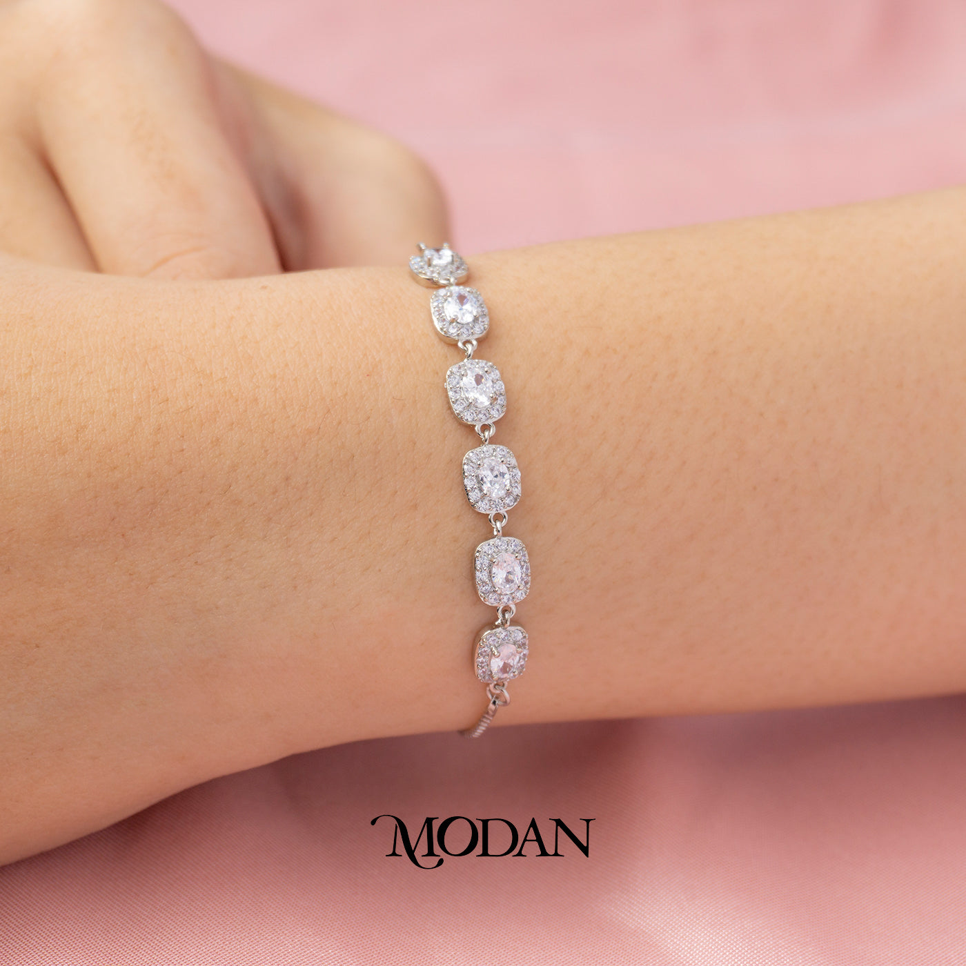 Sparkling Wedding Baguette Rectangular Adjustable Bracelet Gelang Serut Hypoallergenic Gold Plated