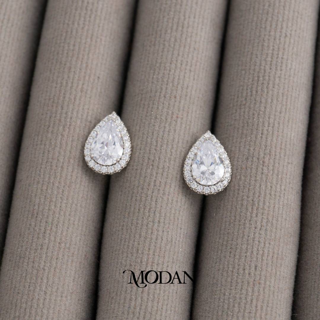 Clear Yellow Micro Pave Teardrop Stud Earrings Anting Tusuk Tetes Air Mata Pesta Pernikahan Hypoallergenic Gold Plated