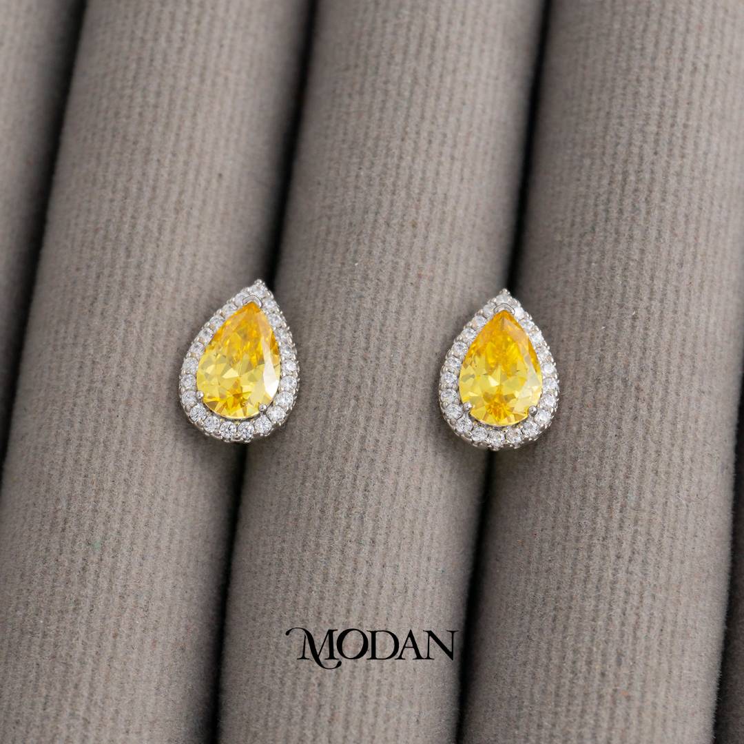 Clear Yellow Micro Pave Teardrop Stud Earrings Anting Tusuk Tetes Air Mata Pesta Pernikahan Hypoallergenic Gold Plated
