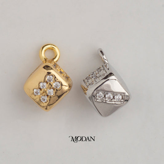 Mini 3D Game Dice DIY Charm Liontin Dadu Hypoallergenic Gold Plated