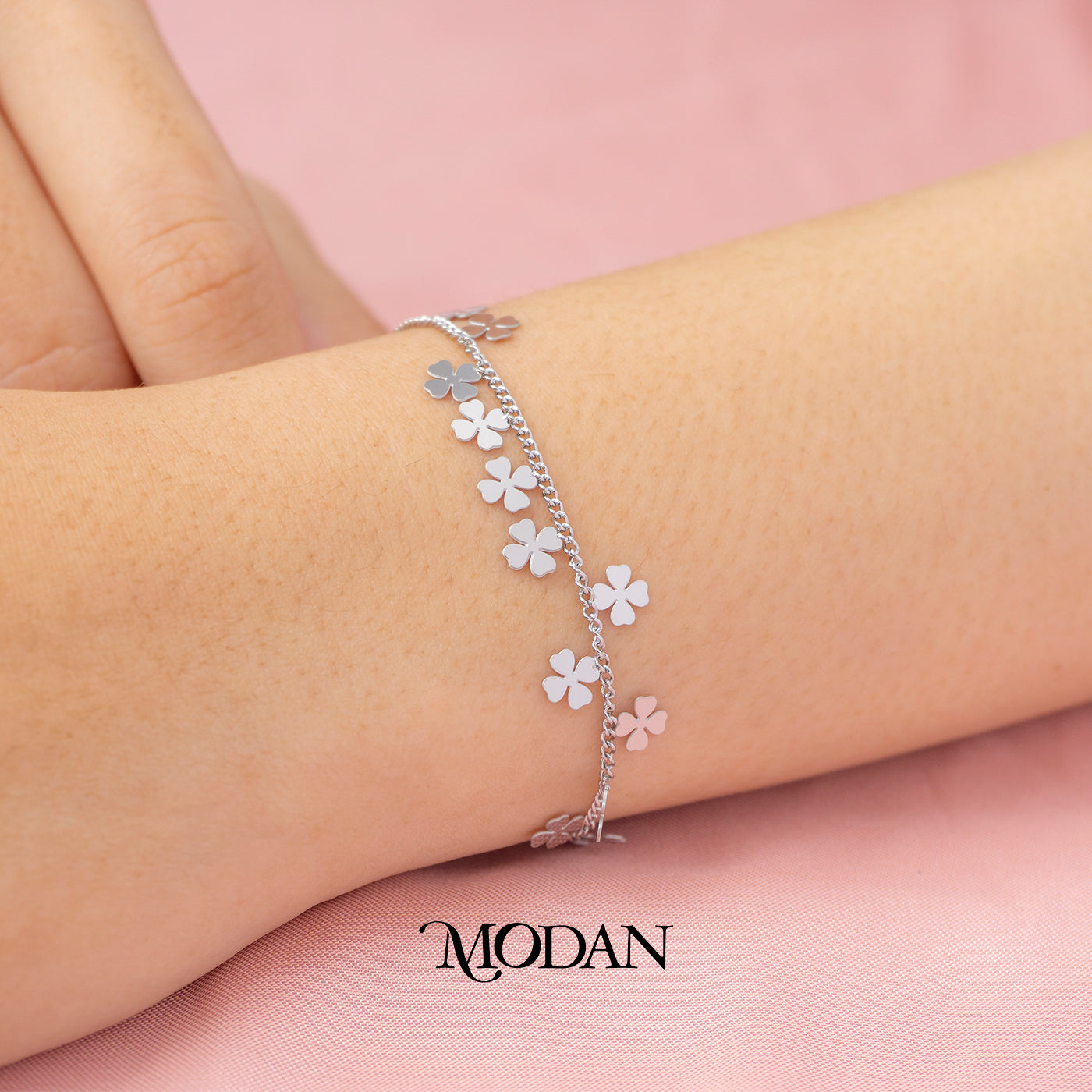 (17cm) Titanium Silver Plain Clover Vine Chain Bracelet Gelang Rantai Hypoallergenic Stainless Steel