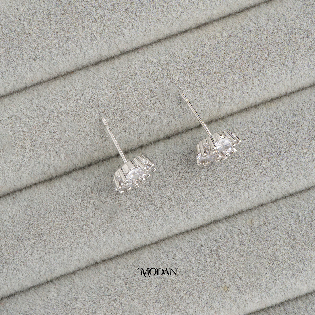 (10mm) Cluster Circle Zirconia Stud Earrings Anting Tusuk Bulat Hypoallergenic Gold Plated