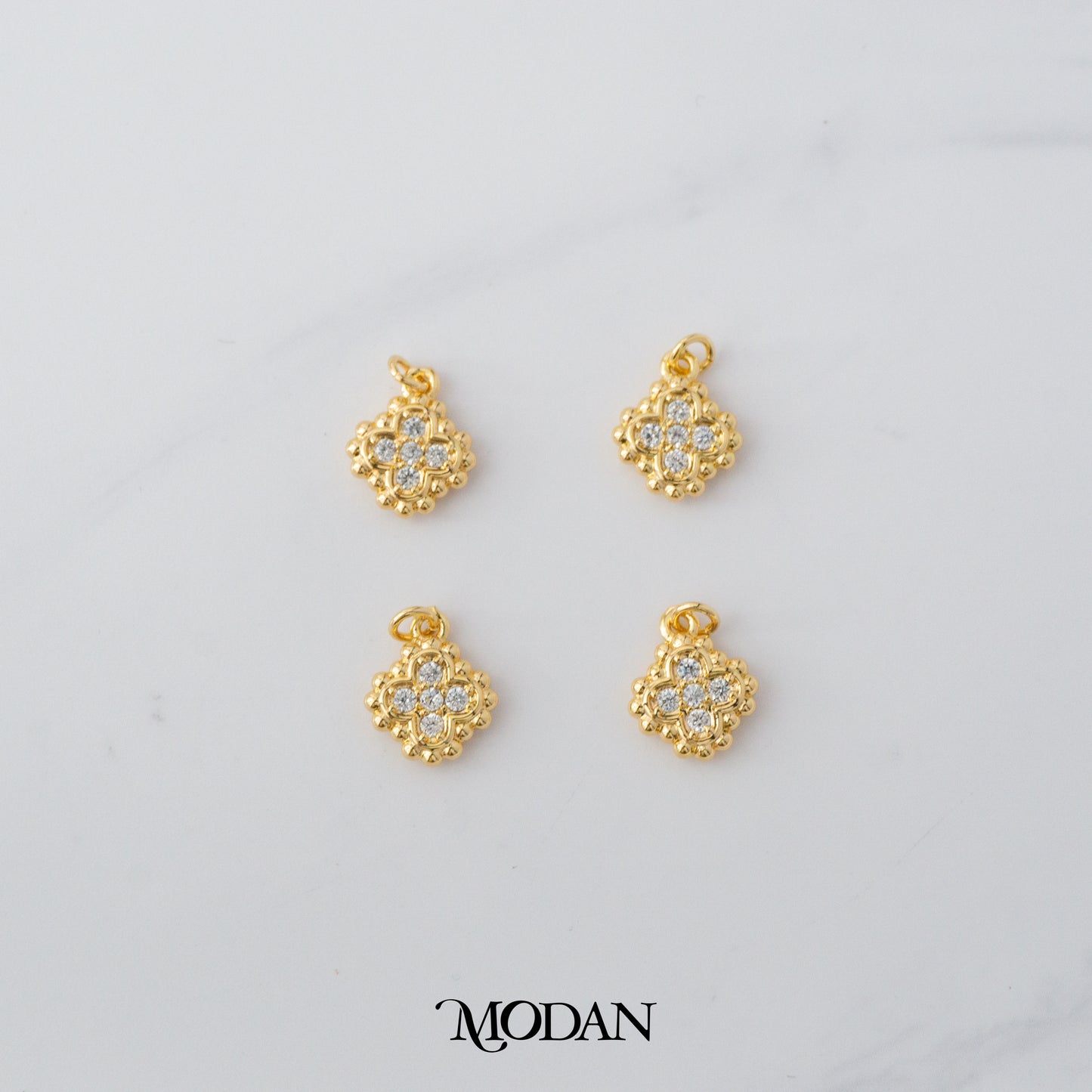 Micro Paved Lucky Clover DIY Charm Liontin Daun Keberuntungan Hypoallergenic Gold Filled