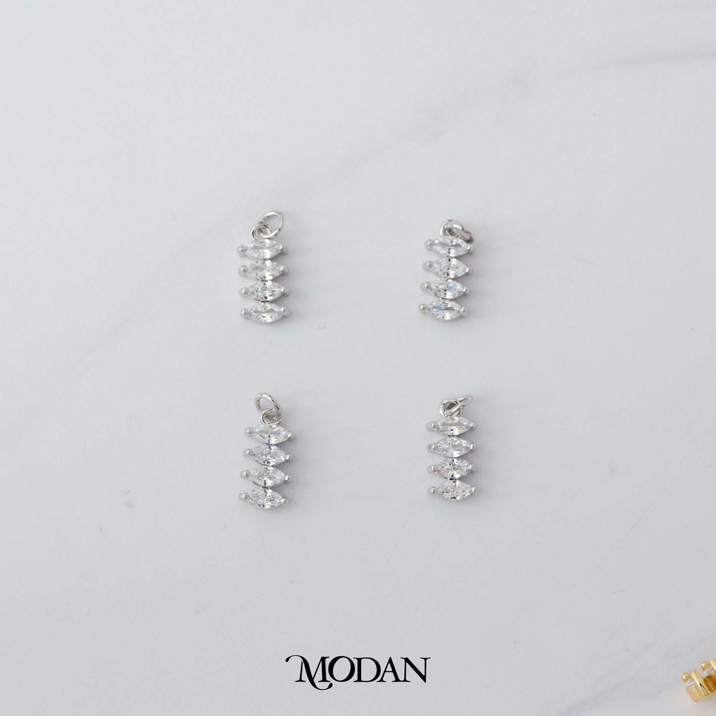 Sparkling Mini Marquise Classic Lined DIY Charm Liontin Pesta Hypoallergenic Gold Filled