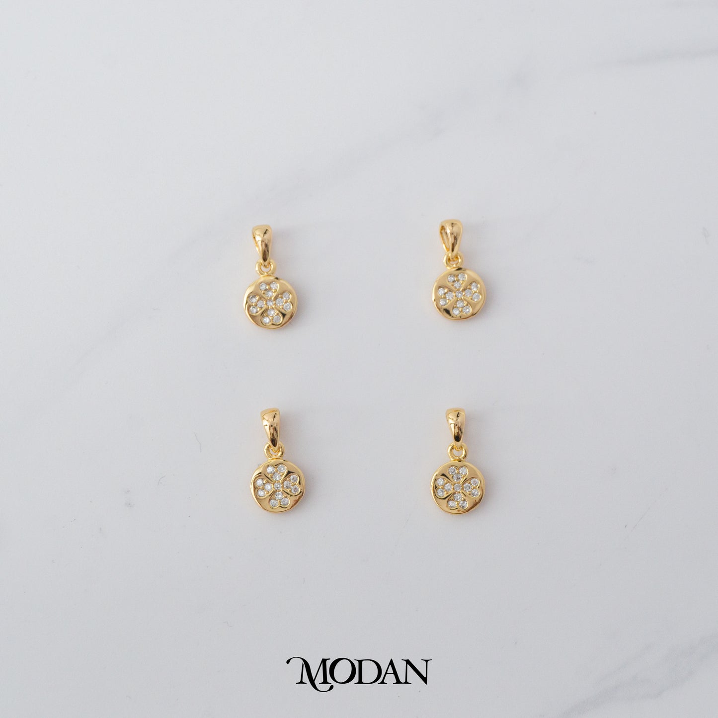 Lucky Clover Round Tag DIY Charm Liontin Daun Keberuntungan Hypoallergenic Gold Plated