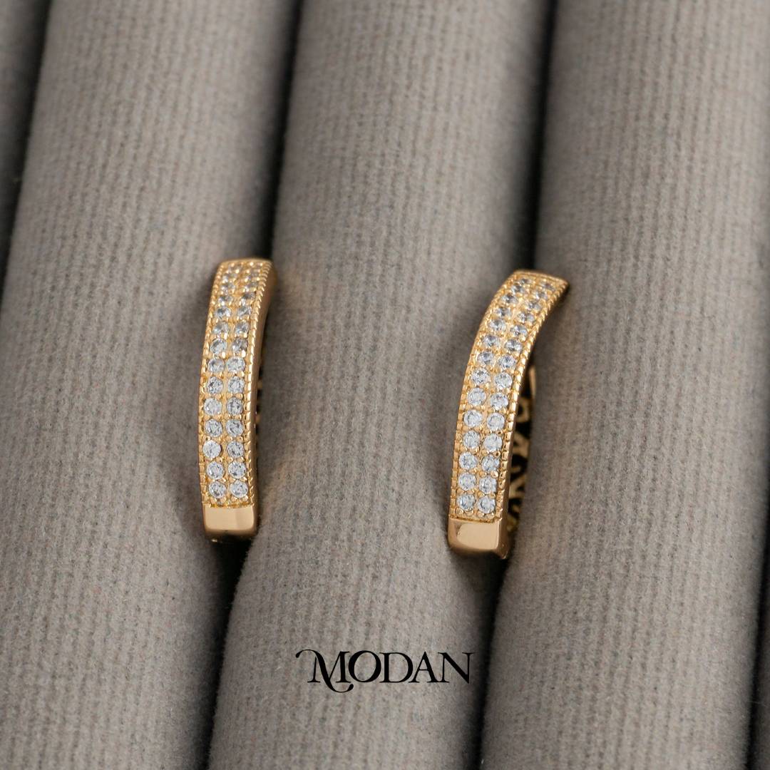 Micro Paved V-Shaped Hoop Earrings Anting Bentuk V Hypoallergenic Gold Plated