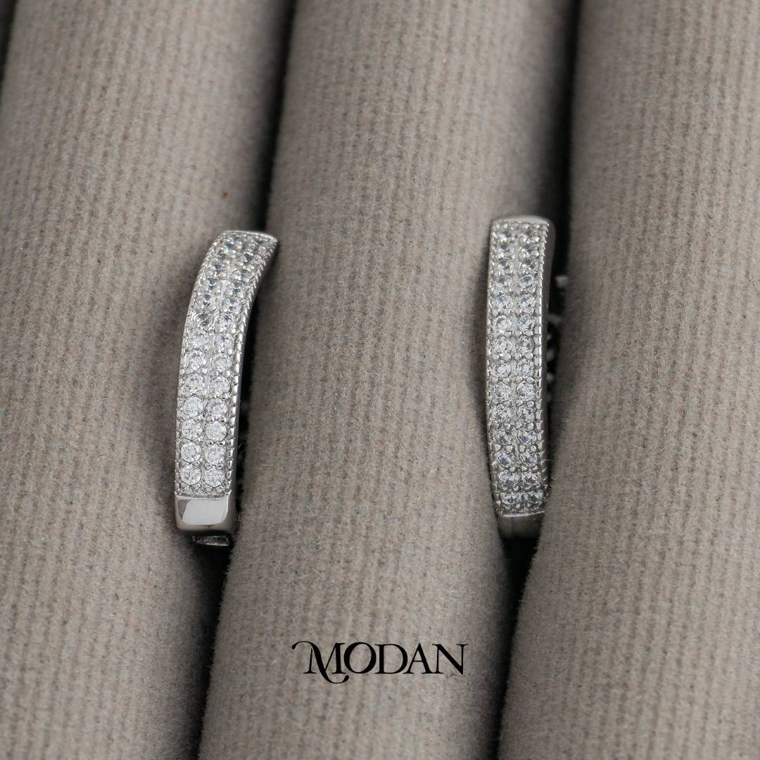 Micro Paved V-Shaped Hoop Earrings Anting Bentuk V Hypoallergenic Gold Plated