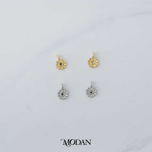 Mini Plain Blooming Daisy Flower Charm DIY Charm Liontin Bunga Daisy Hypoallergenic Gold Filled
