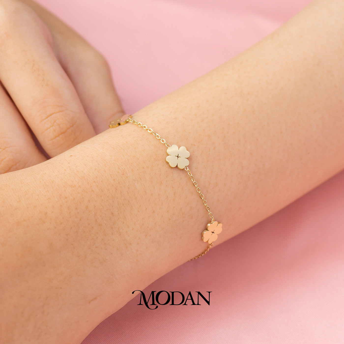 (16cm) Titanium Golden Plain Clover Chain Bracelet Gelang Rantai Hypoallergenic Stainless Steel