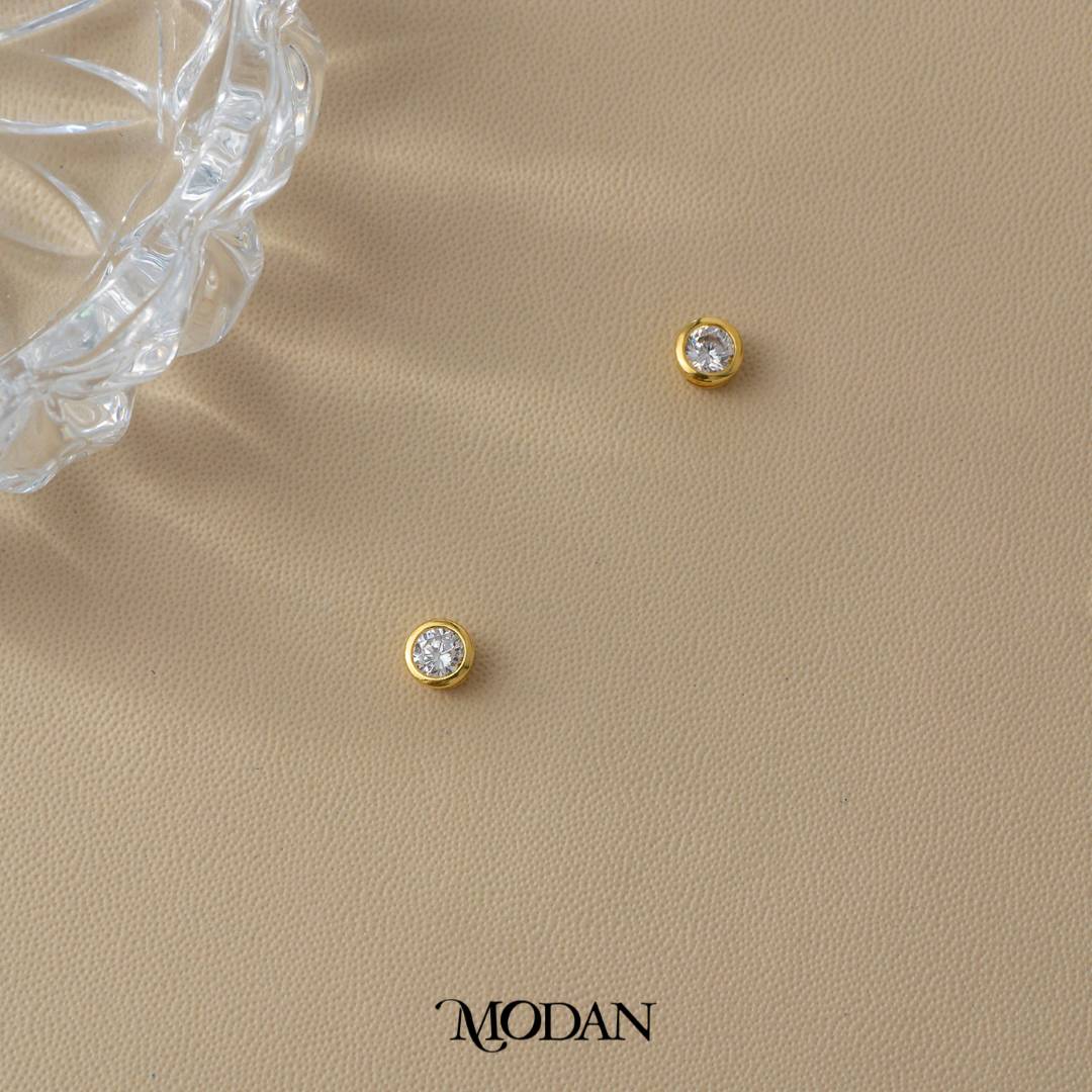 (4mm) Sparkling Moissanite Bezel Stud Earrings Anting Tusuk Bulat Kecil Hypoallergenic Gold Plated