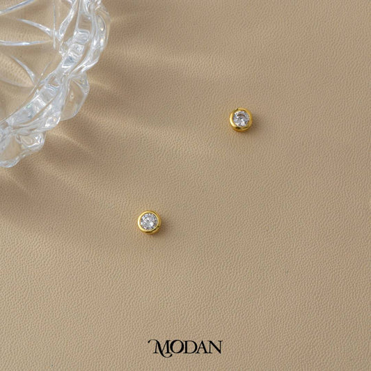 (4mm) Sparkling Moissanite Bezel Stud Earrings Anting Tusuk Bulat Kecil Hypoallergenic Gold Plated