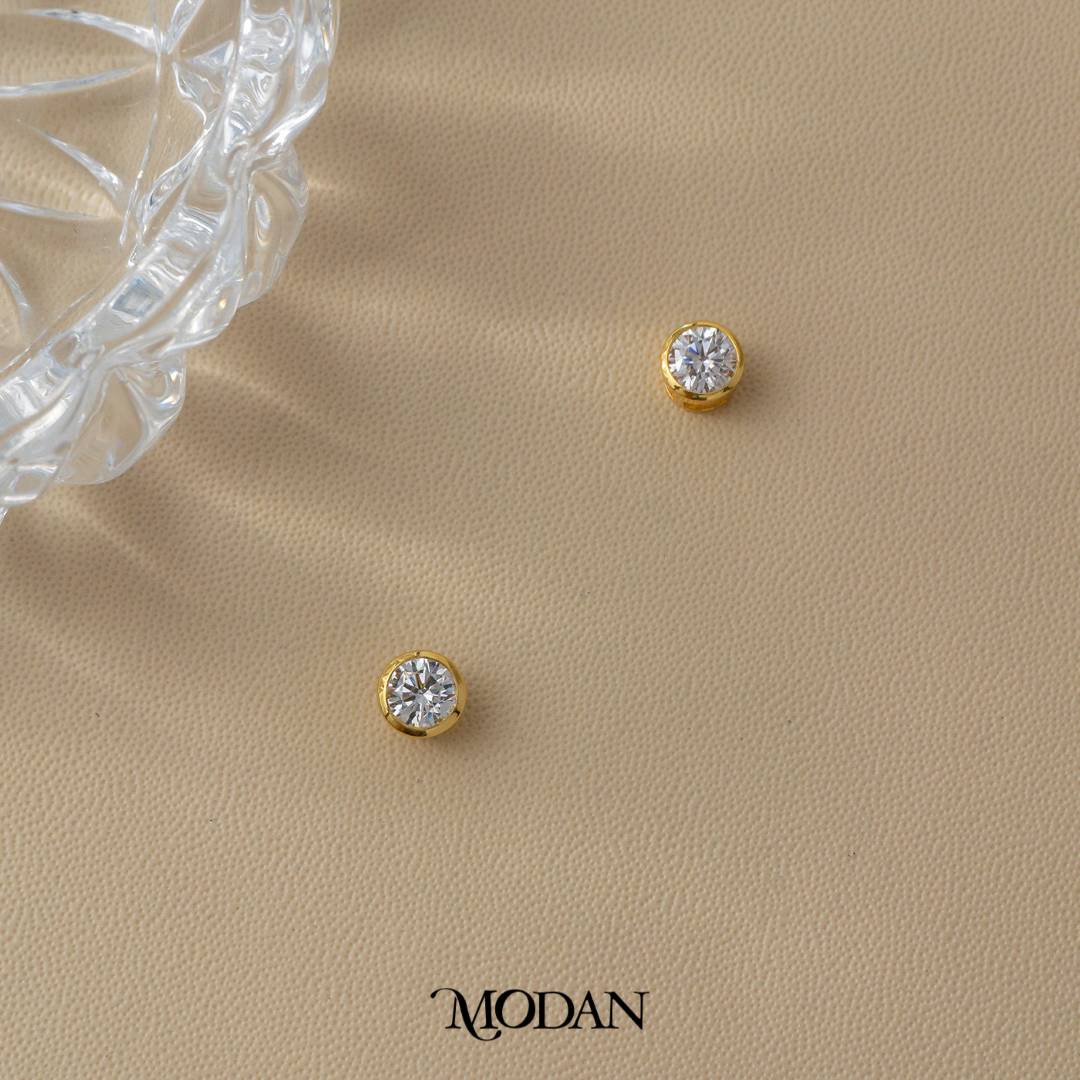(6mm) Sparkling Moissanite Bezel Stud Earrings Anting Tusuk Bulat Kecil Hypoallergenic Gold Plated