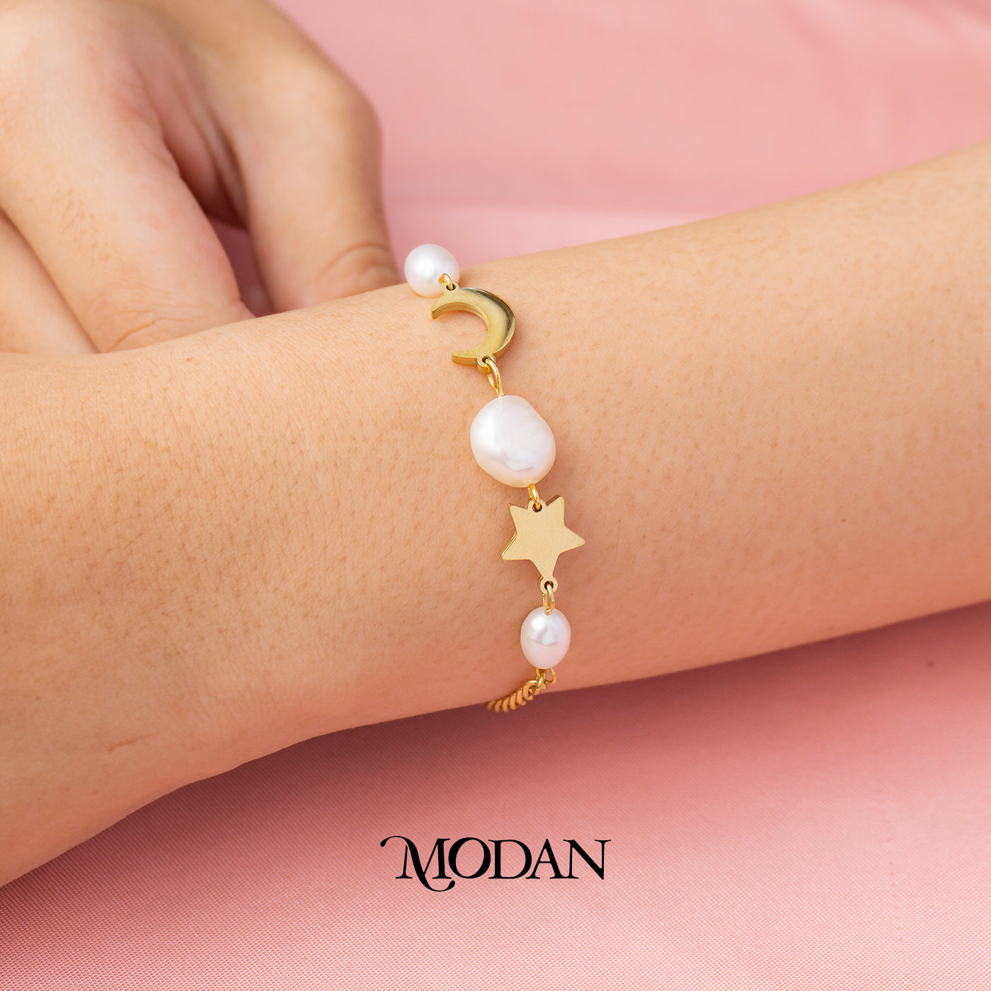 (18cm) Titanium Golden MOP Celestial Moon and Star with Freshwater Pearl Chain Bracelet Gelang Klasik Hypoallergenic Stainless Steel