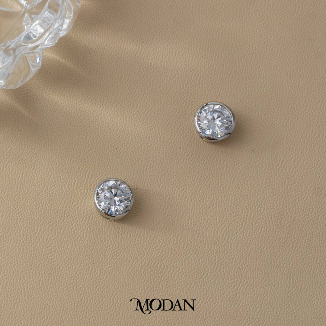 (8mm) Sparkling Moissanite Bezel Stud Earrings Anting Tusuk Bulat Kecil Hypoallergenic Gold Plated