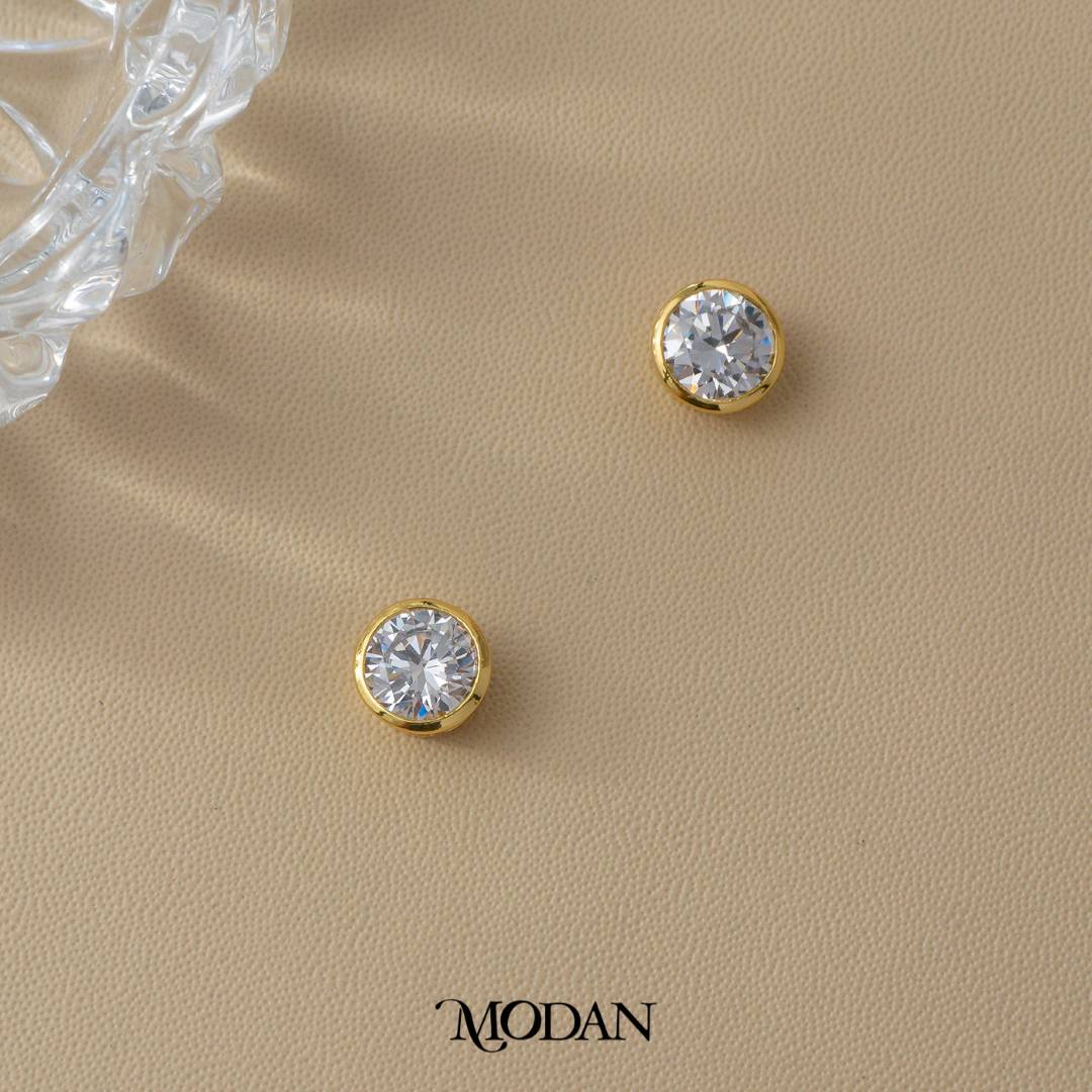 (8mm) Sparkling Moissanite Bezel Stud Earrings Anting Tusuk Bulat Kecil Hypoallergenic Gold Plated