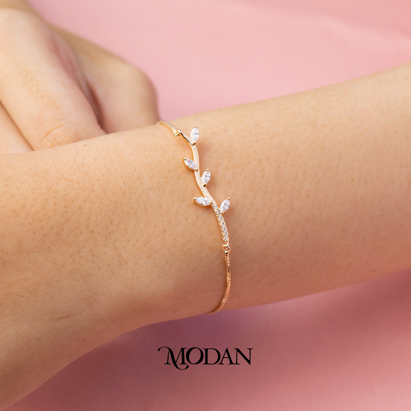 (17cm) Titanium Rosegold Sparkling Leaf Bracelet Gelang Rantai Hypoallergenic Stainless Steel