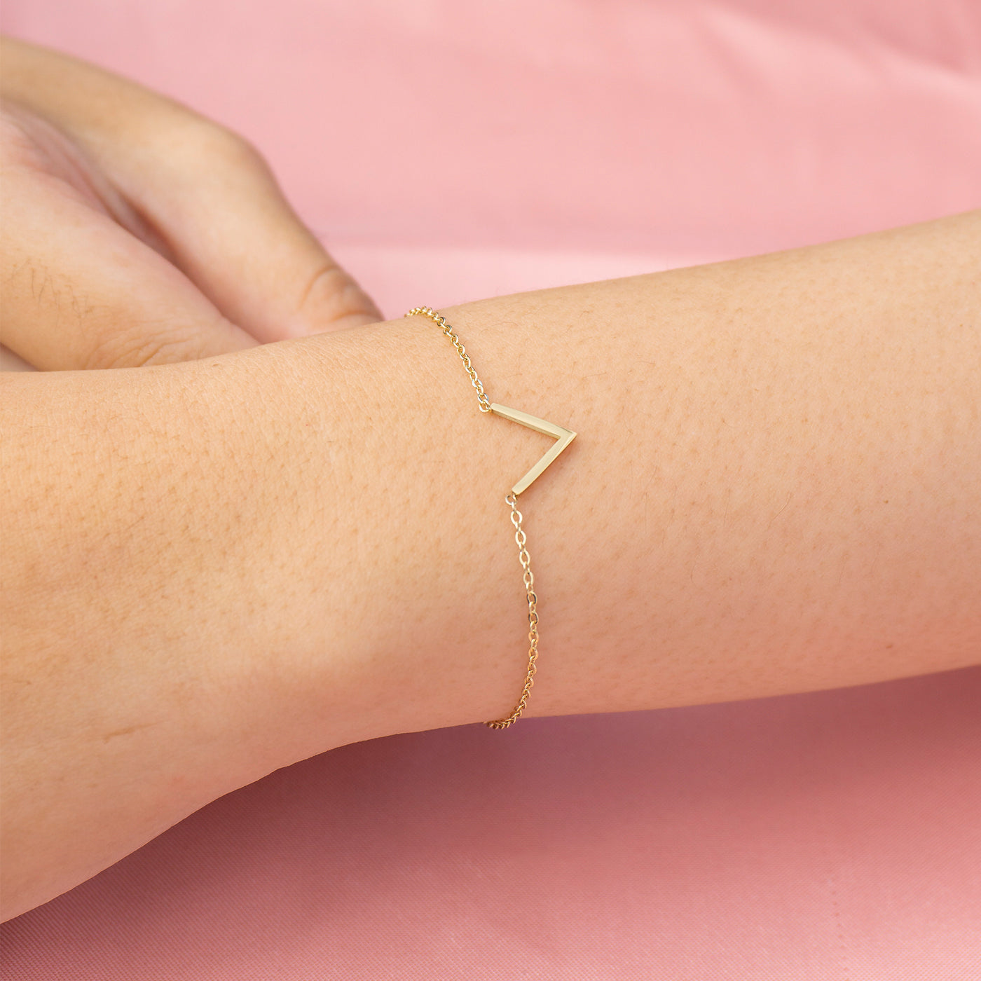 (20cm) Titanium Golden Dainty V Shape Anklet Bracelet Gelang Kaki Hypoallergenic Stainless Steel