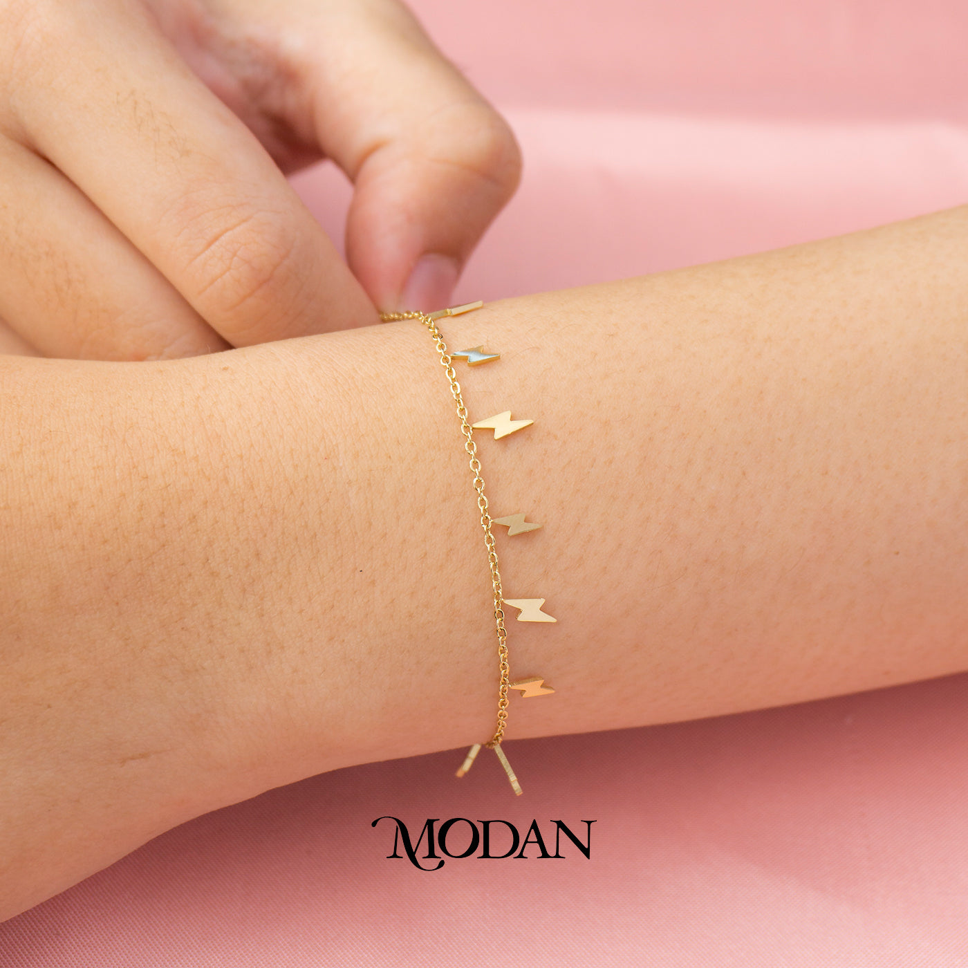 (17cm) Titanium Golden Mini Bolt Bracelet Gelang Petir Hypoallergenic Stainless Steel