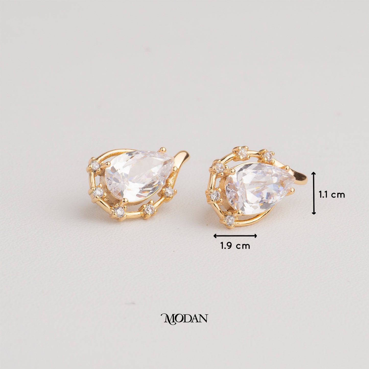 (19mm) Simple Teardrop Dotted Zirconia Hoop Earrings Anting Tetes Air Mata Hypoallergenic Gold Plated