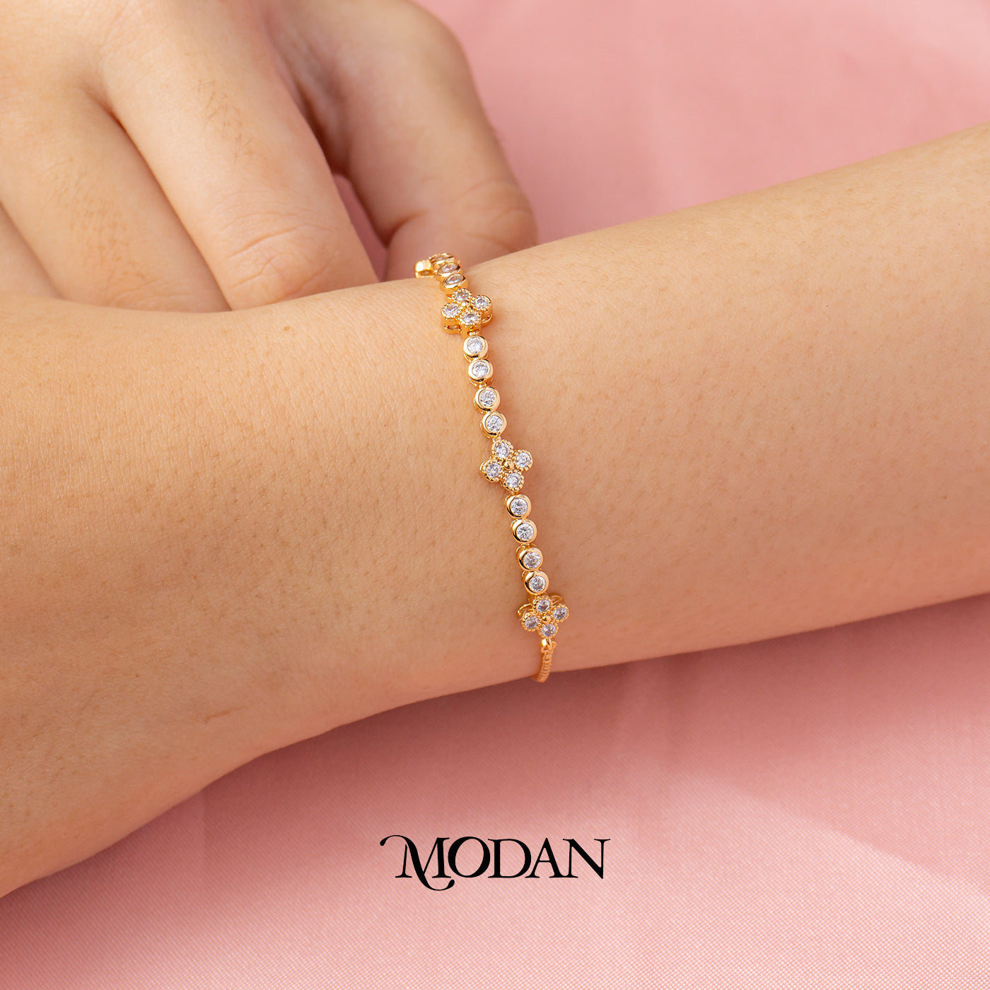 Sparkling Clover Beaded Adjustable Bracelet Gelang Serut Hypoallergenic Gold Plated