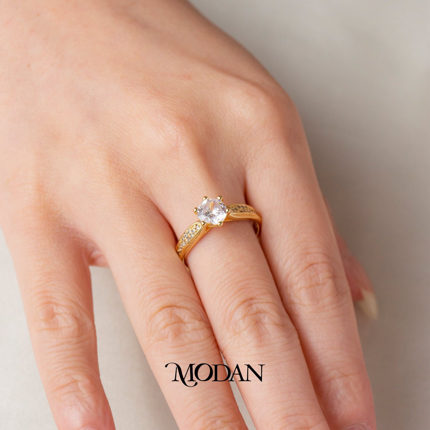 Classic Broad Band Solitaire Adjustable Ring Cincin Solitaire Rangka Lebar Hypoallergenic Gold Plated
