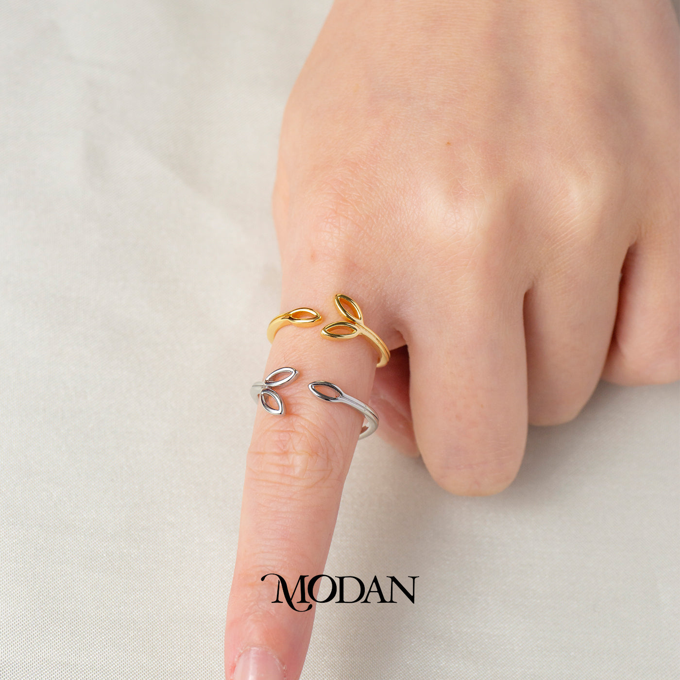 Dainty Minimalist Leaf Adjustable Ring Cincin Daun Simpel Estetik Korea Hypoallergenic Gold Plated