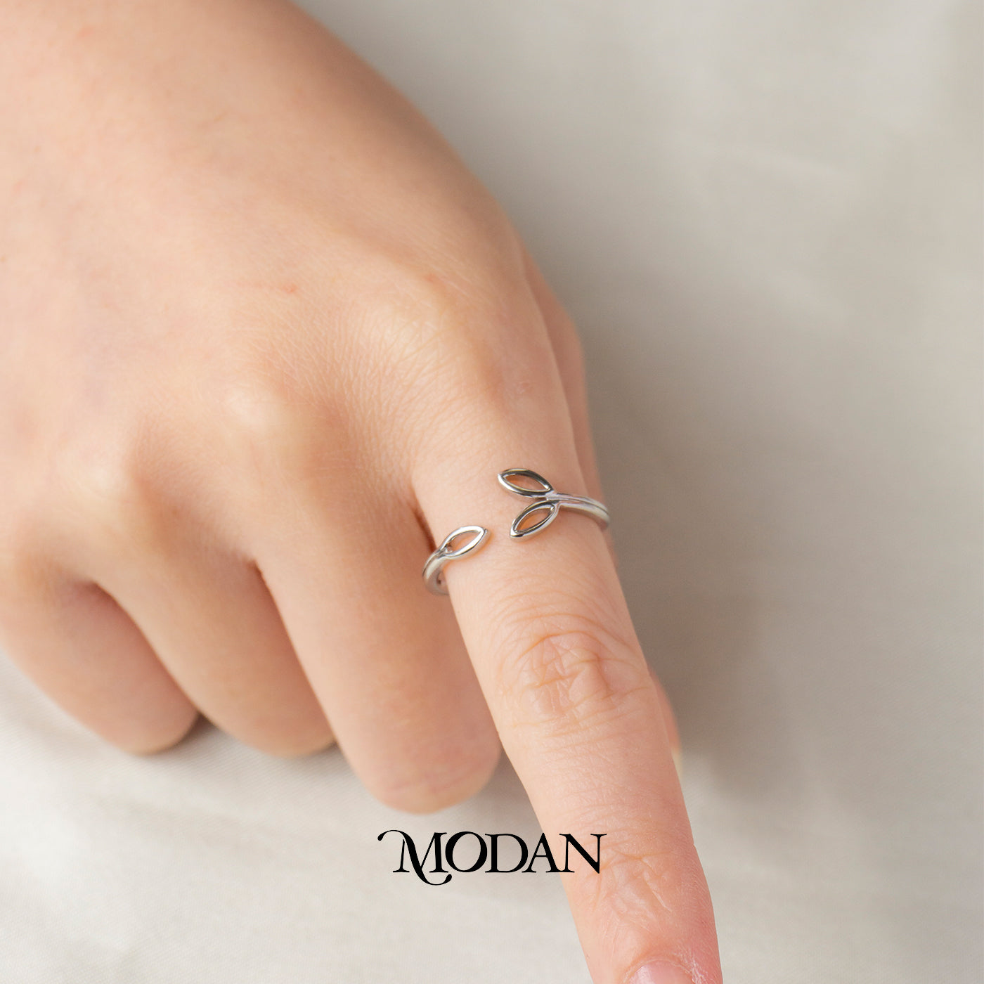 Dainty Minimalist Leaf Adjustable Ring Cincin Daun Simpel Estetik Korea Hypoallergenic Gold Plated