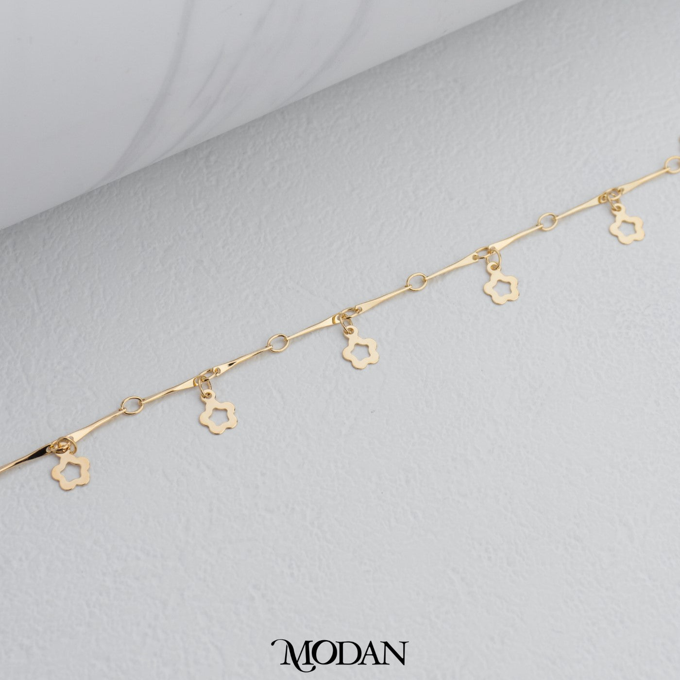 (23cm) Simple Dainty Plain Mini Clover Anklet Bracelet Gelang Kaki Hypoallergenic Gold Plated