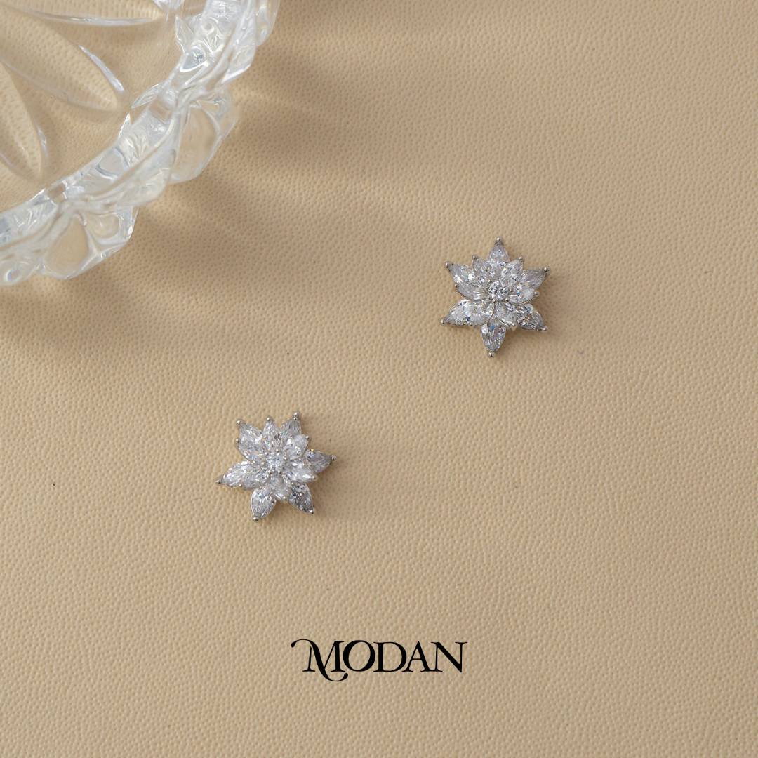 (14mm) Wedding Blooming Flower Zirconia Stud Earrings Anting Tusuk Bunga Pernikahan Hypoallergenic Gold Plated