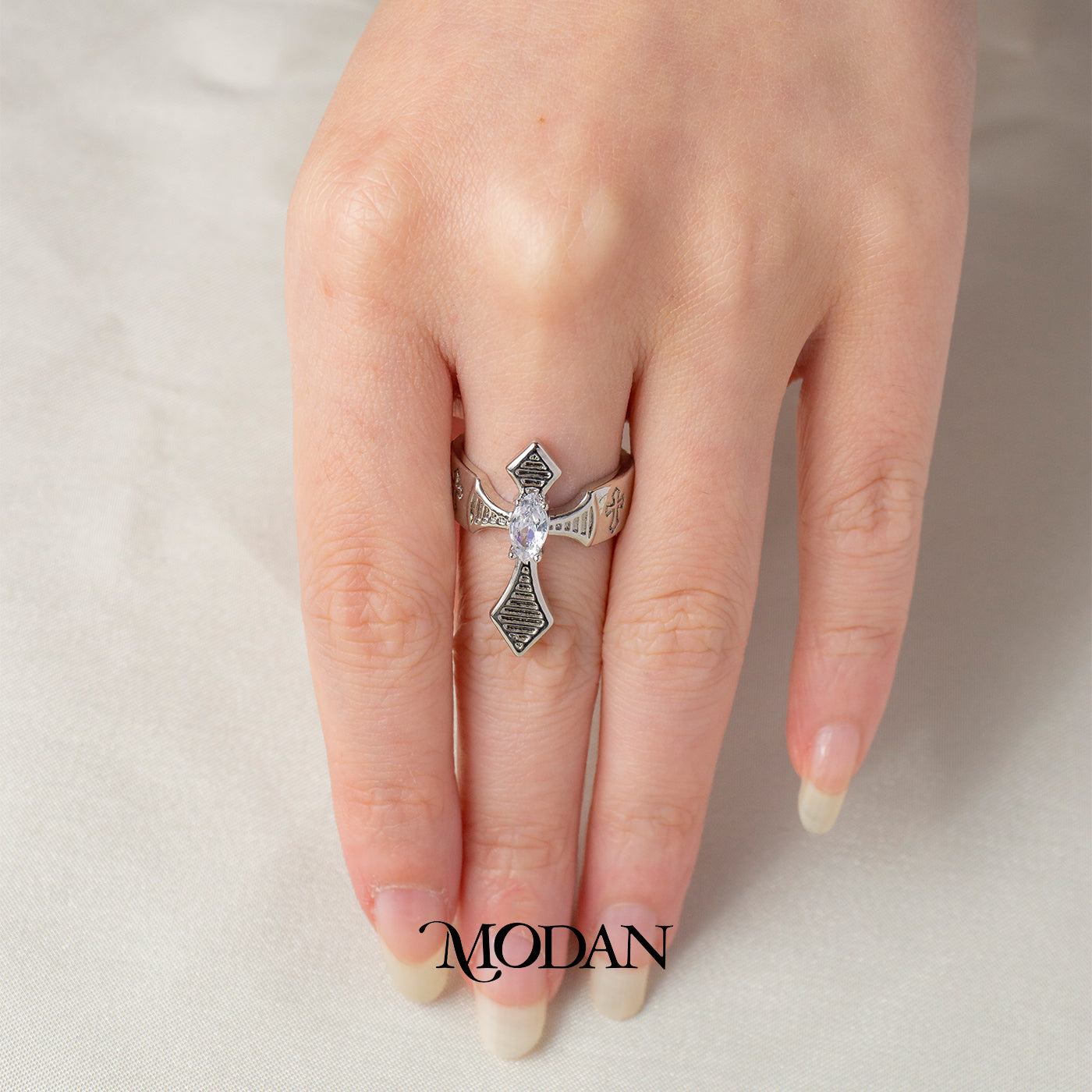 Vintage Madieval Cross Ring Cincin Motif Salib Ukir Vintage Hypoallergenic Gold Plated
