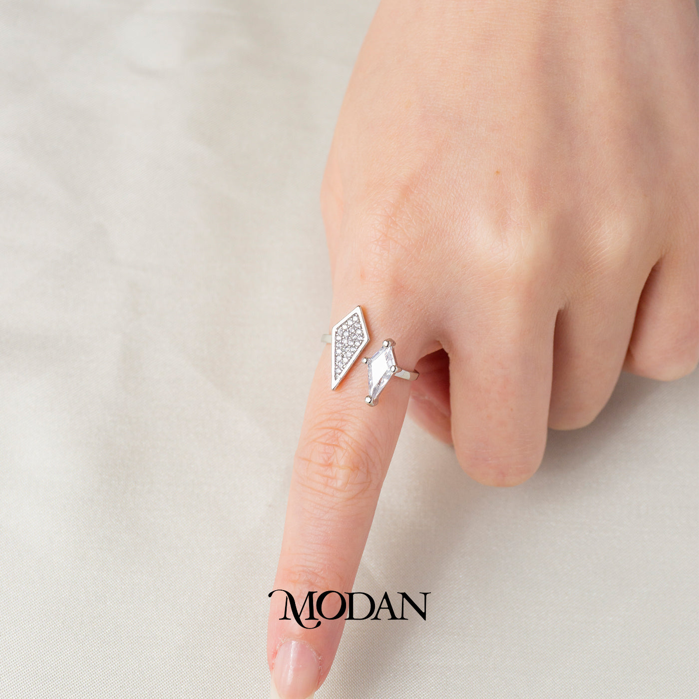 Asymmetric Rhombus Open Ring Cincin Model Belah Ketupat Pasir Hypoallergenic Gold Plated