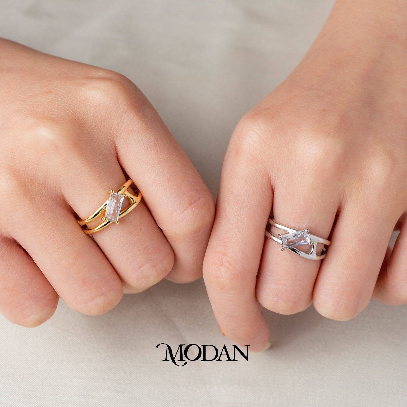 Dainty Split Shank Crystal Ring Cincin Polos Tumpuk Hypoallergenic Gold Plated