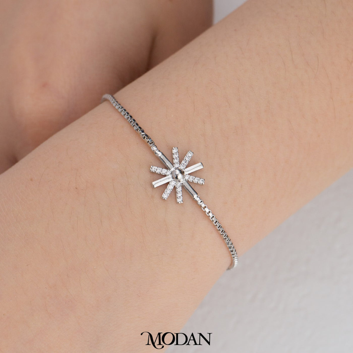 Silver Winter Snowflake Adjustable Bracelet Gelang Serut Salju Hypoallergenic Gold Plated