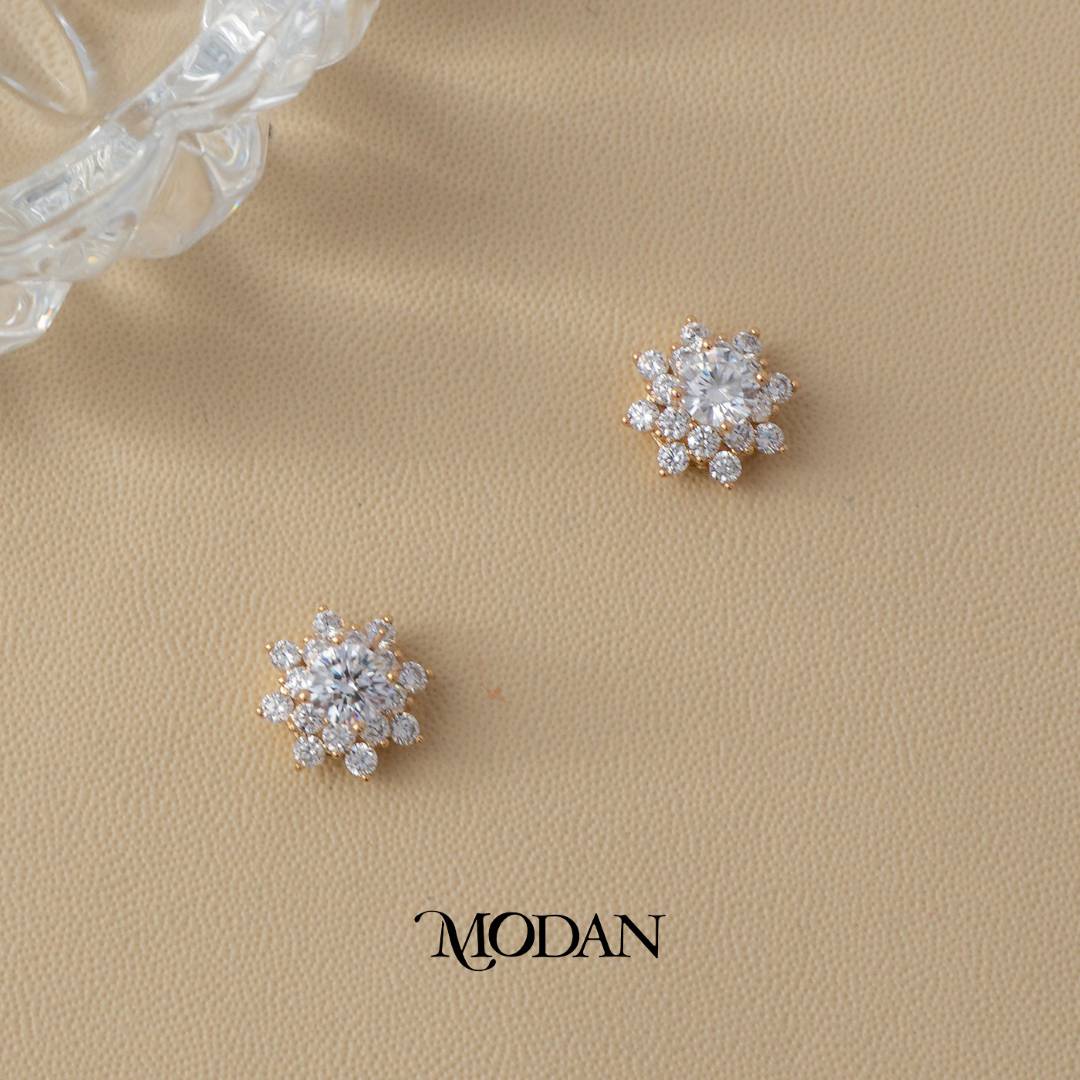 (11mm) Clear Sparkling Micro Paved Zirconia Blooming Flower Stud Earrings Anting Tusuk Bunga Hypoallergenic Gold Plated
