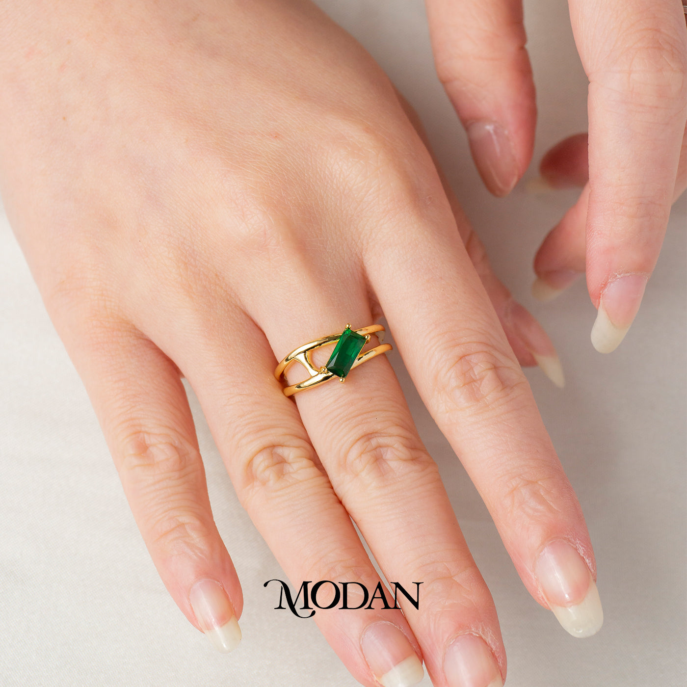 Emerald Green Baguette Double Band Split Ring Cincin Hijau Persegi 2 Lapis Hypoallergenic Gold Plated