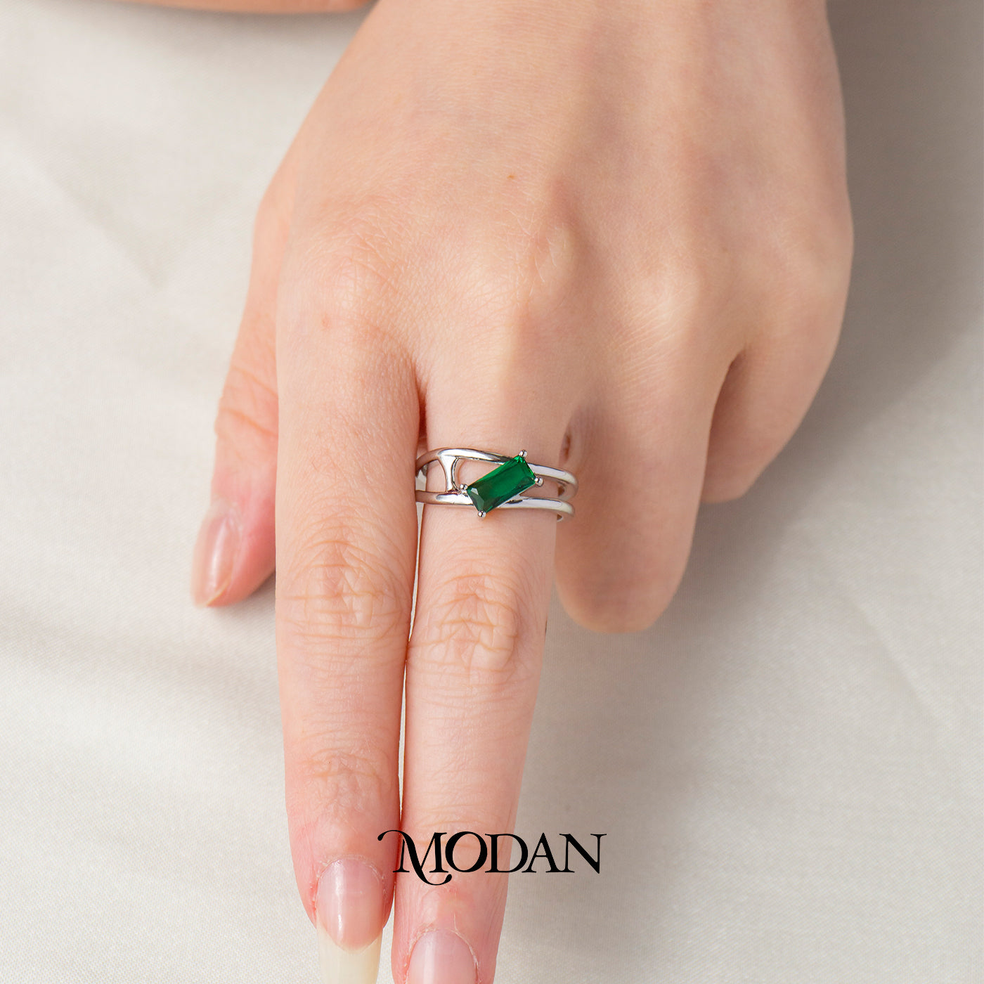 Emerald Green Baguette Double Band Split Ring Cincin Hijau Persegi 2 Lapis Hypoallergenic Gold Plated